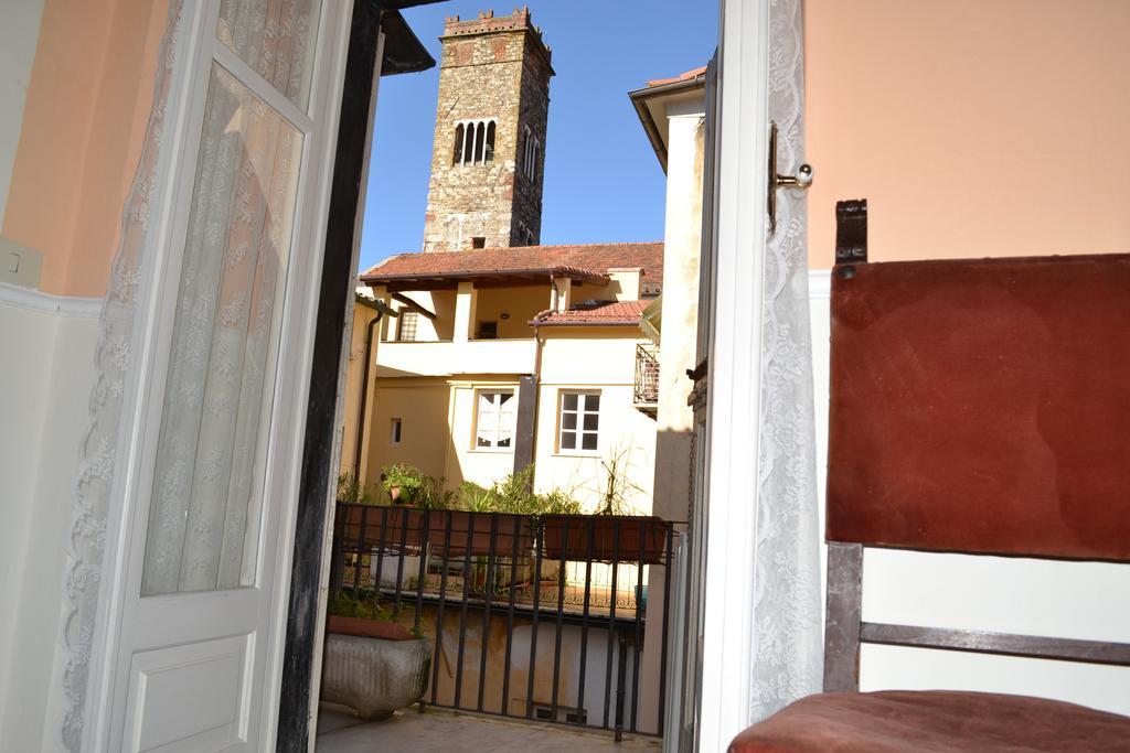 Corte Palazzo Picedi Benettini Sarzana Bagian luar foto