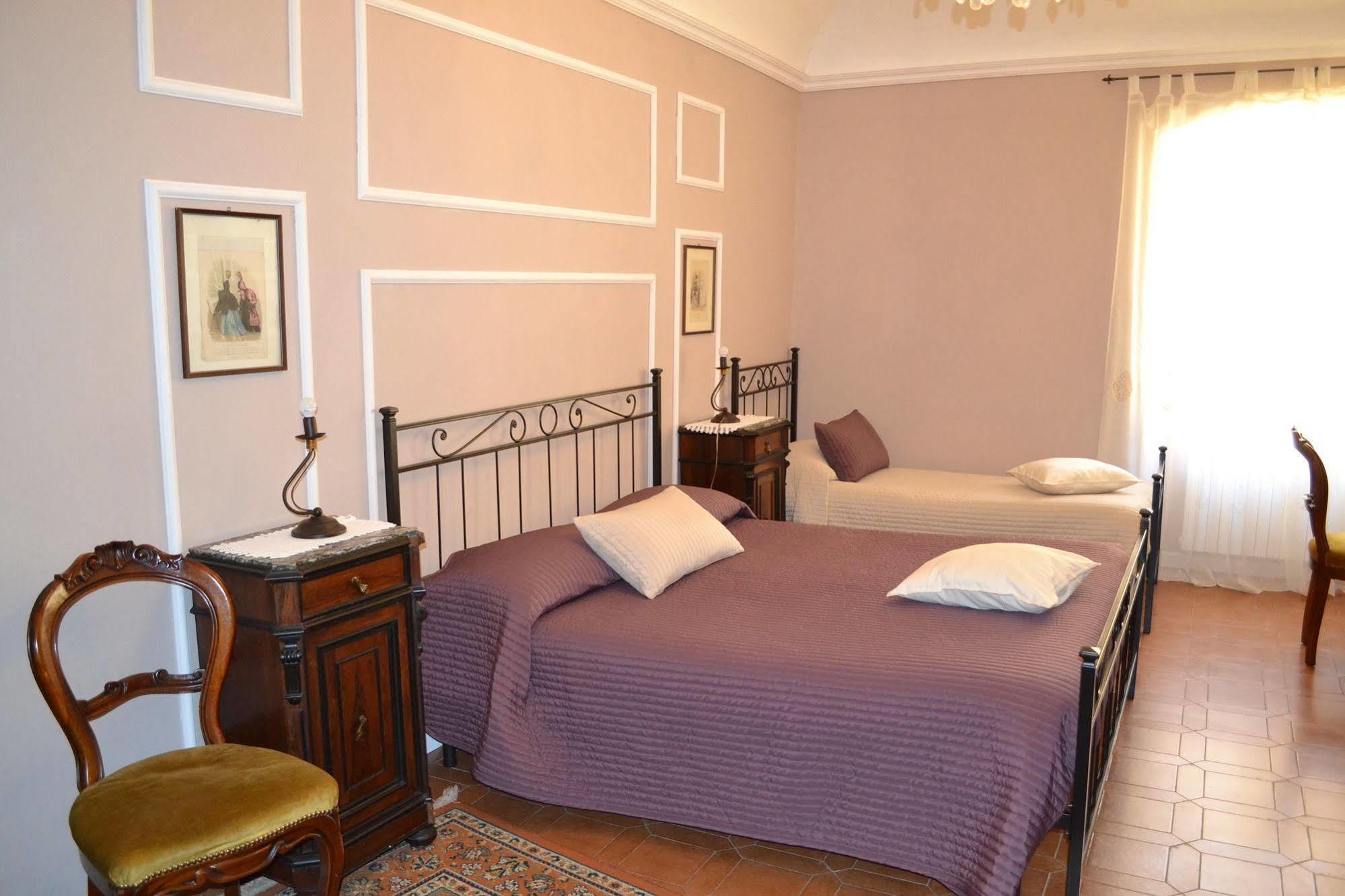 Corte Palazzo Picedi Benettini Sarzana Bagian luar foto